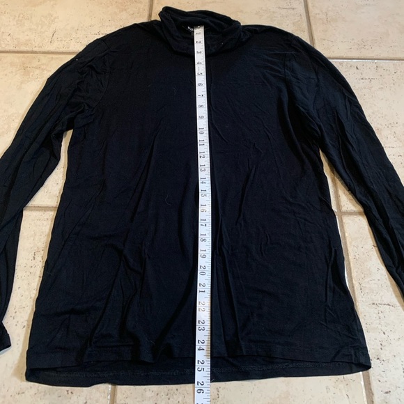 Ellen Tracy Black Long-Sleeve Turtleneck Top Size L - Picture 5 of 5